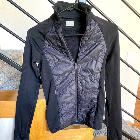 Athleta Black XS puffer stretchy zip-up jacket - Picture 2 of 6